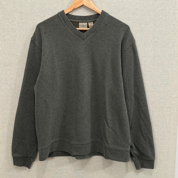 L.L. Bean Men’s V-Neck Pullover Sweatshirt Green Gray - Picture 1 of 6